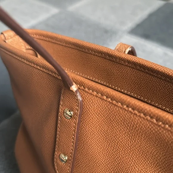 Coach City Zip Tote - Picture 10 of 14